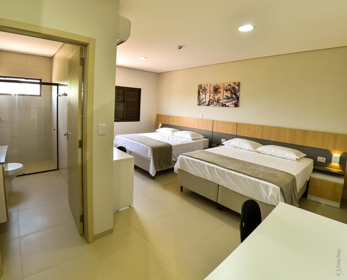 קסקוול Hotel Plaza Garden מראה חיצוני תמונה